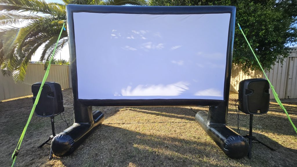 outdoor inflatable screen hire