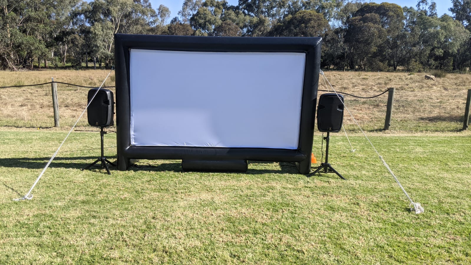 Outdoor cinema screen size comparison Perth — 3m 5m 8m screens